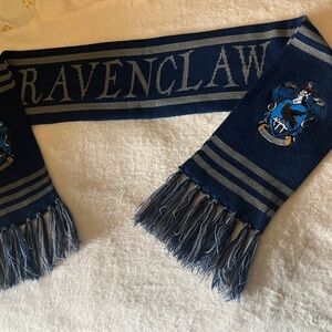 Harry Potter Wizarding World Ravenclaw Merch Scarf Soft Blue Universal Studios